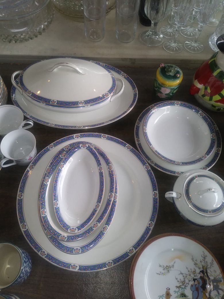 Blue antique china set