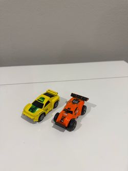 Maisto Diecast Racing Cars – 2 Car Lot