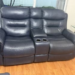 Reclining Leather Sofa 2-Seater with Cup Holders – Excellent Condition