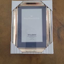 Silver Photo Frame.  New Condition  5x7