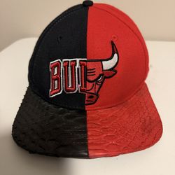 LEATHER BULLS HAT (Mitchell & Ness) Just Don Hat