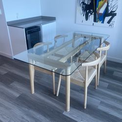 West Elm Larson Dining Table (no chairs)