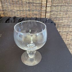 2 Glass Cups