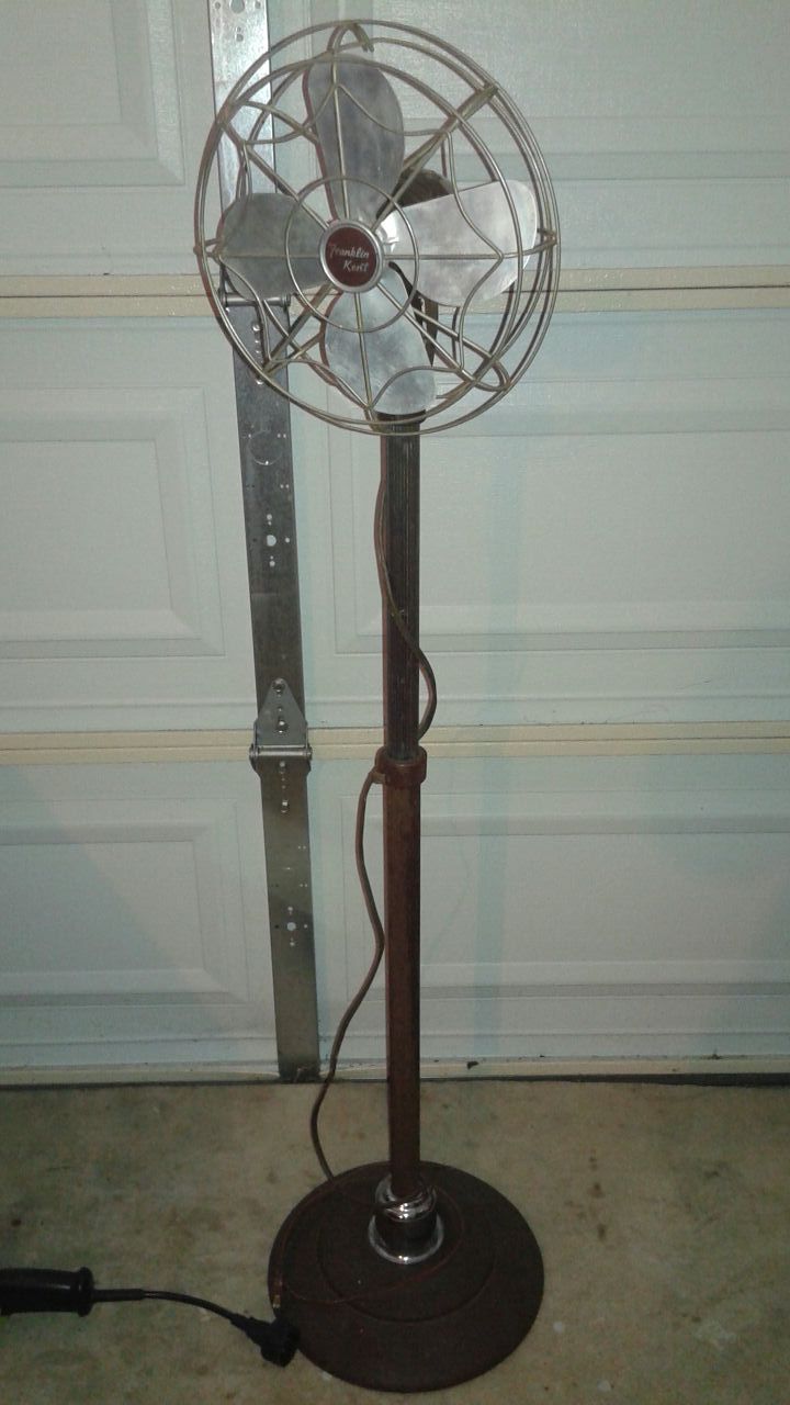 Antique Vintage Franklin Kent Eskimo Model 1005MP Electric Pedestal Floor Fan