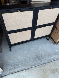 Shoe rack. Like NEW**
