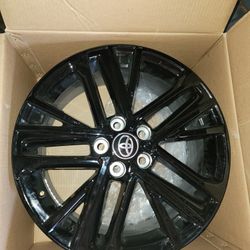2026 Camry Oem Wheel Set