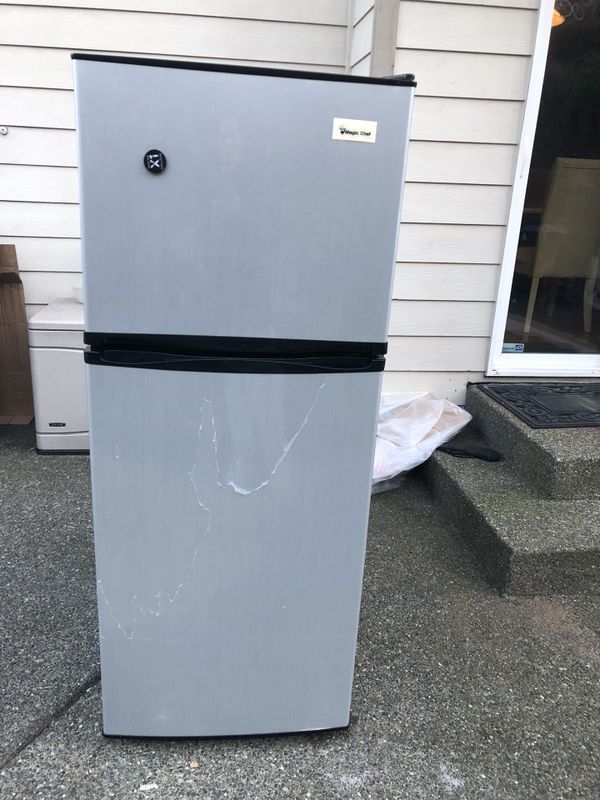 Magic Chef 10 Cu Ft Refrigerator Magic Chef Refrigerator 10 cu ft for Sale in Seattle, WA - OfferUp