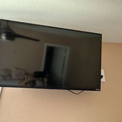Vizo Smart Tv ONLY 32 Inch