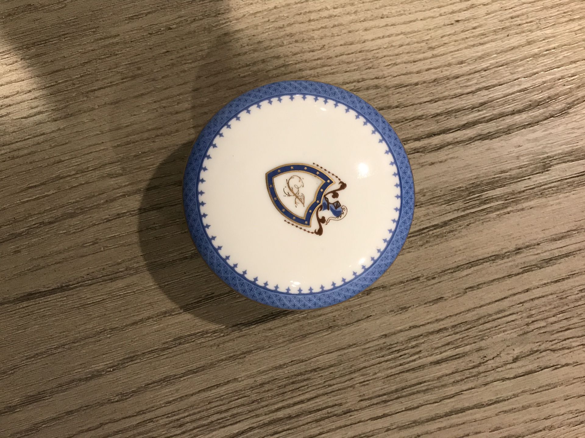 Fine china Jefferson collection