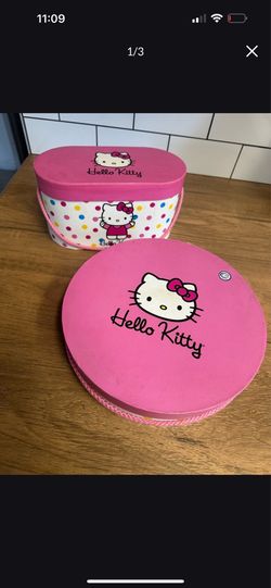 Hello Kitty, please and cups