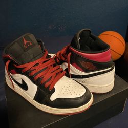 Jordan 1 Red