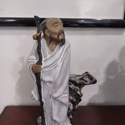 FINE PORCELAIN SHIWAN PHYSICIAN FIGURE STATUE SIGNED MUDMAN- Vintage Chinese Art hand Made.
