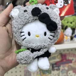 Hello Kitty Plush Keychain 