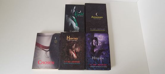Hunted, Chosen,  Awakened,  Hidden, Hunted A House of Night Novel