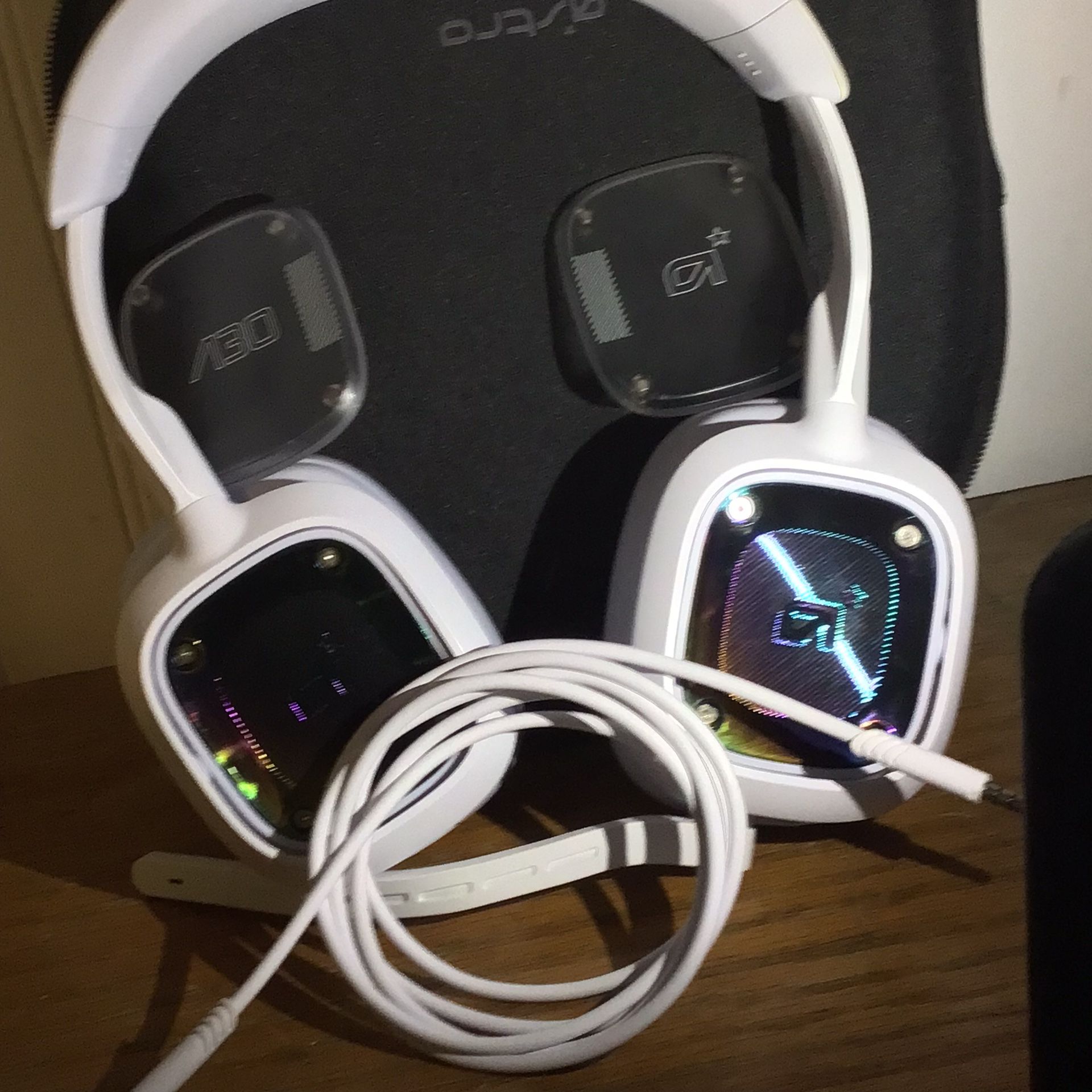 🎧 Astro A30 Wireless Gaming Headset (White) - Excellent Condition! 🎮 !!85$!! OBO