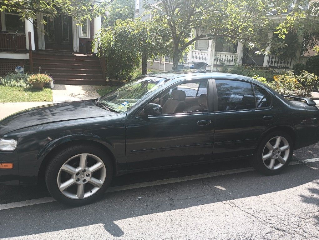 1995 Nissan Maxima