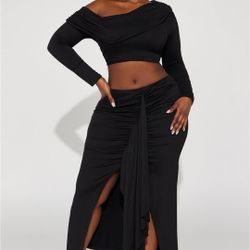 Fashion nova Over the shoulder skirt set