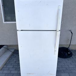 GE Freezer Top Refrigerator 