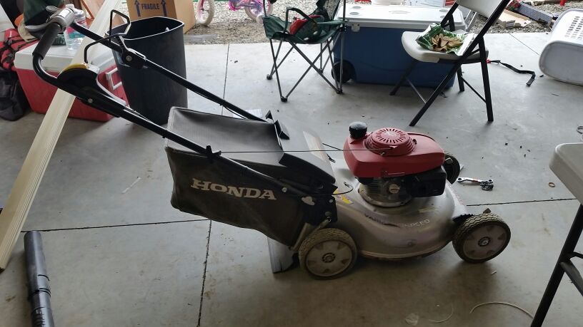 Honda HRR2166VXA quadra cut lawn mower