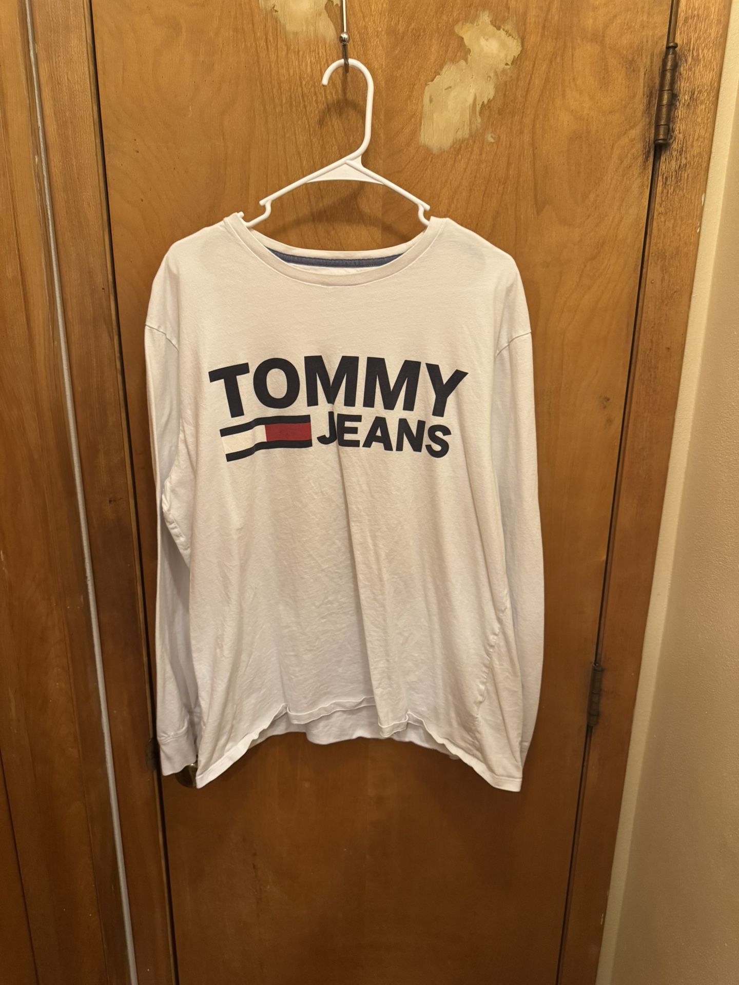 Tommy Jeans & Calvin Klein: Long Sleeve T’s