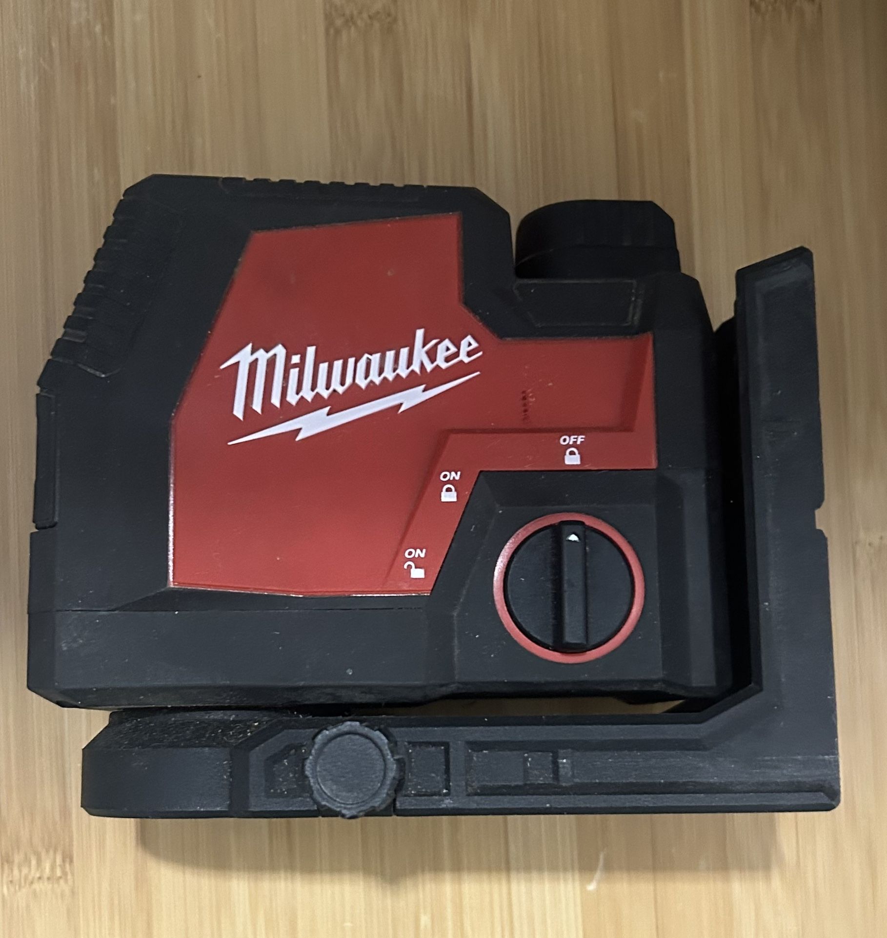 Milwaukee Cross Line and Plumb Points Laser