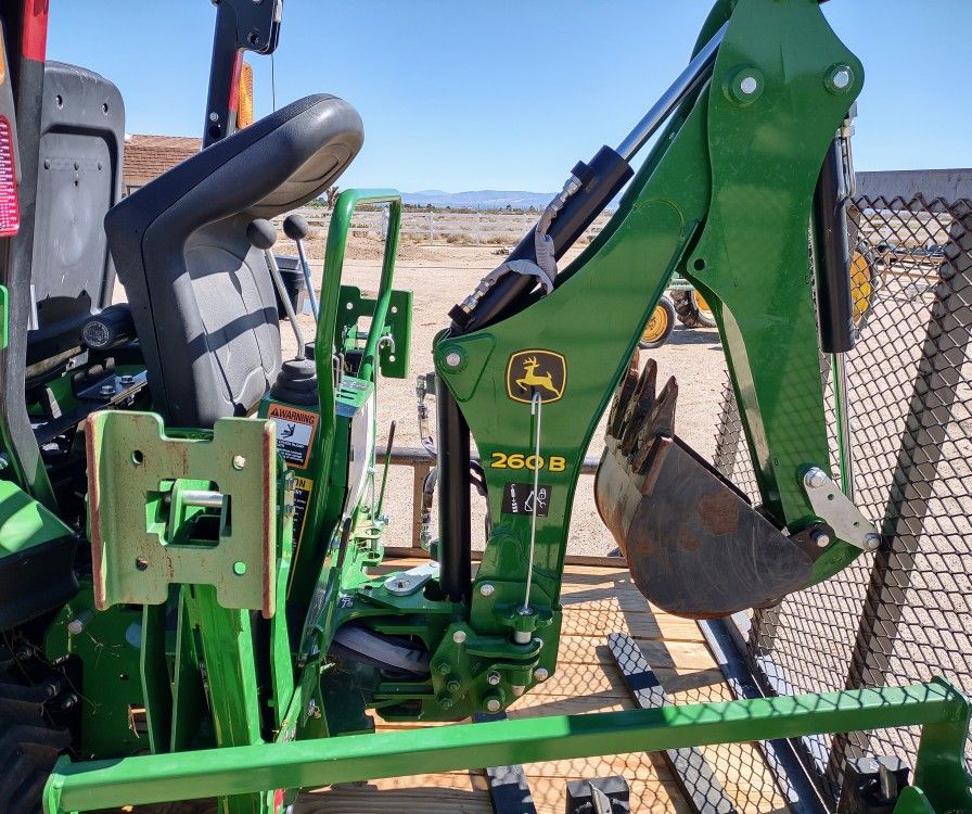 2021 JOHN DEERE 260B BACKHOE