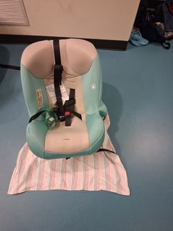 Convertible carseat: infant and toddler