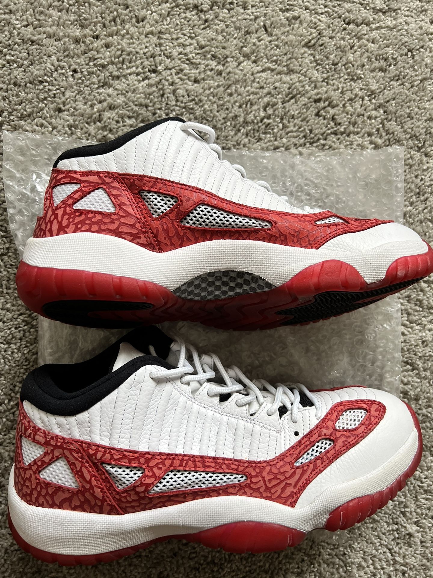 Air Jordan 11 Retro Low IE 'Gym Red' US 10