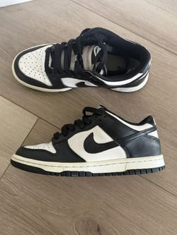 Nike Panda Dunks
