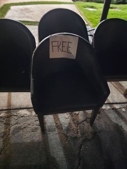 Free dinning room chairs