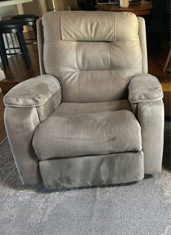 Electric recliner/ rocker
