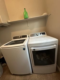 MIDEA WASHER & DRYER SET