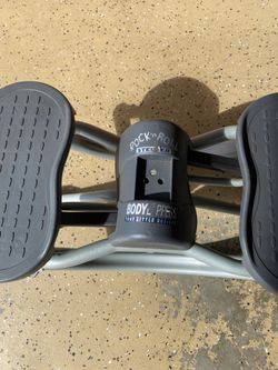 ROCK & ROLL STEPPER WORKOUT EQUIPMENT! Gently Used! In Good Condition!