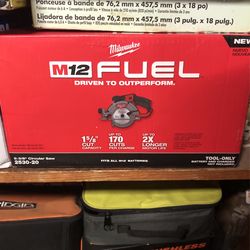 Milwaukee M12 Circular Saw