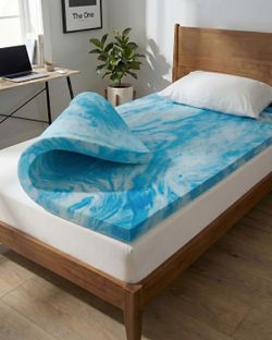 New Sealed Twin Mattress Topper in Box