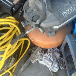 Rigid portable air compressor