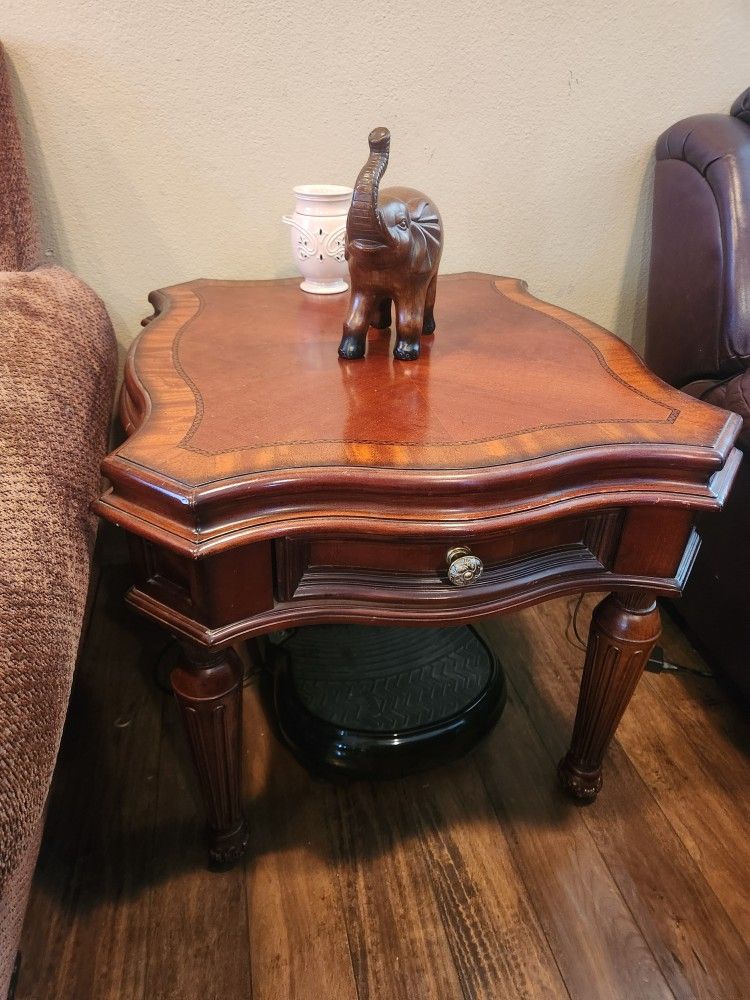 Living Room Set/ End Tables 