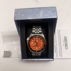 Seiko 5 Sports GMT SSK005 Orange Dial Automatic – Full Kit – Excellent