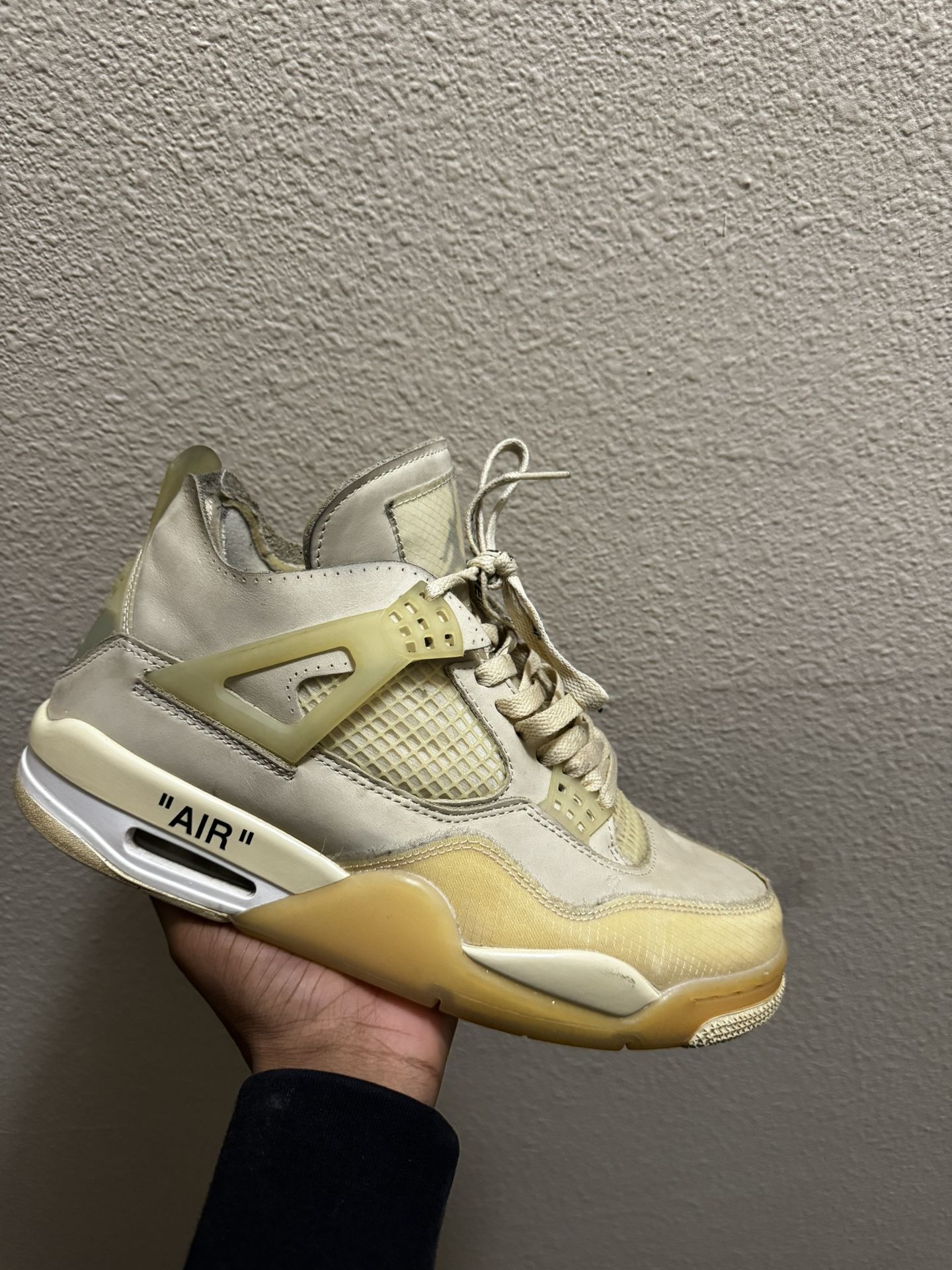 Jordan 4 “Off White”