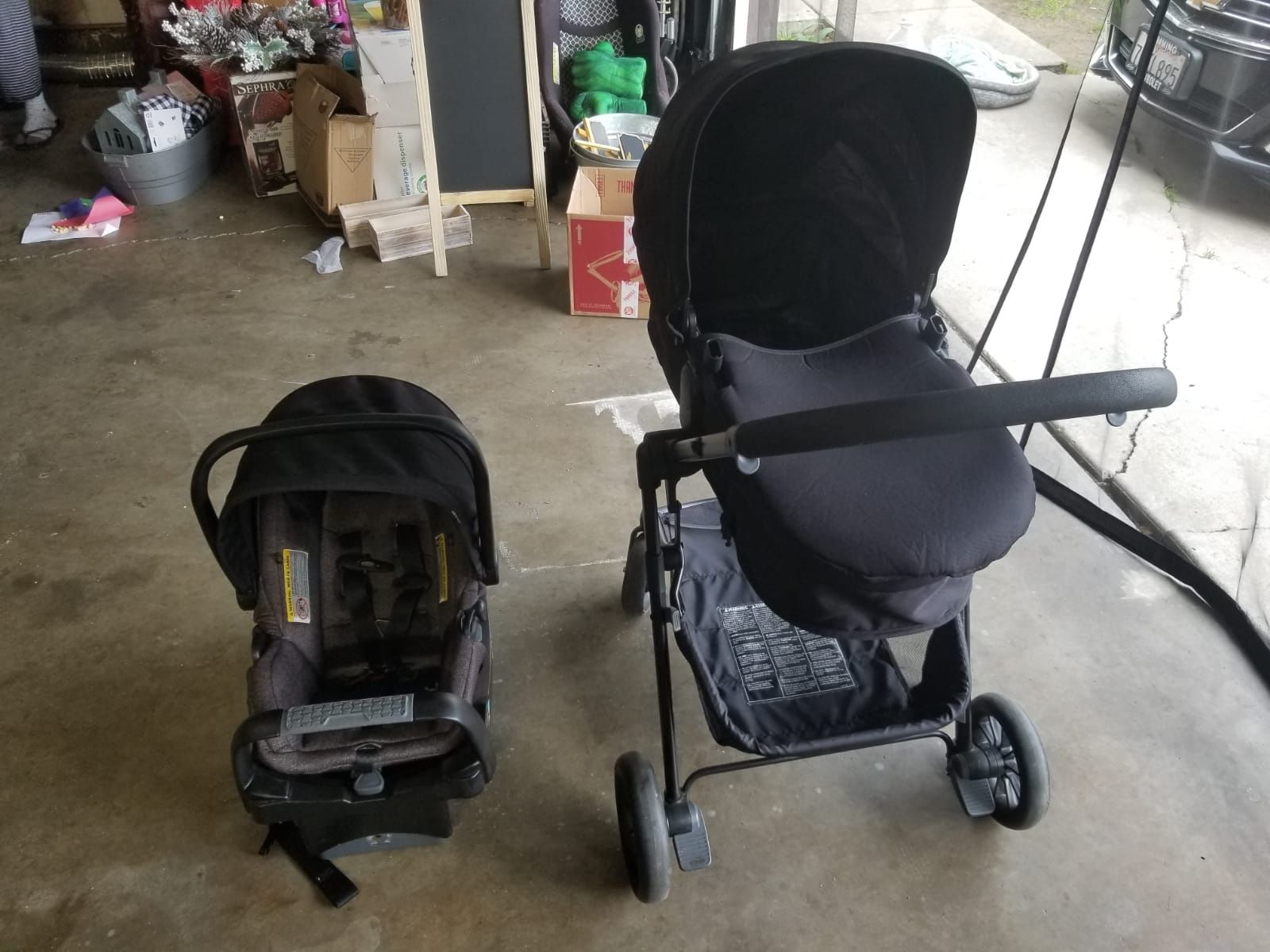 Infant stroller and car seat