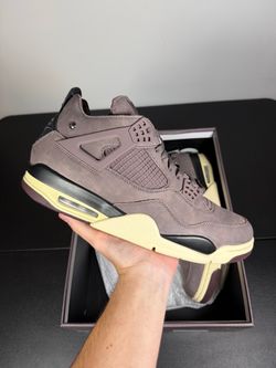 Size 12.5m- Jordan 4 a ma maniere violet ore