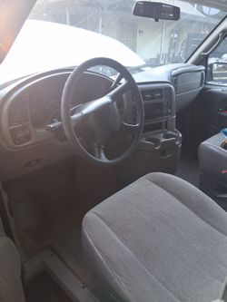 2004 GMC Safari