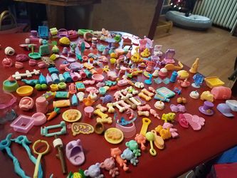 Varios accesorios para pet shop