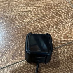 Fitbit Versa  With Charger