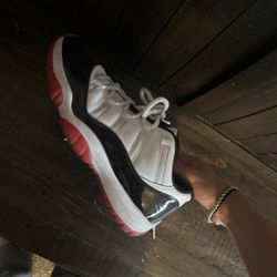 Jordan 11 Low Concord Bred 