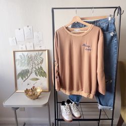 Women Brand New：Embroidered Crew-Neck Sweatshirt/Pullover/Light Fleece