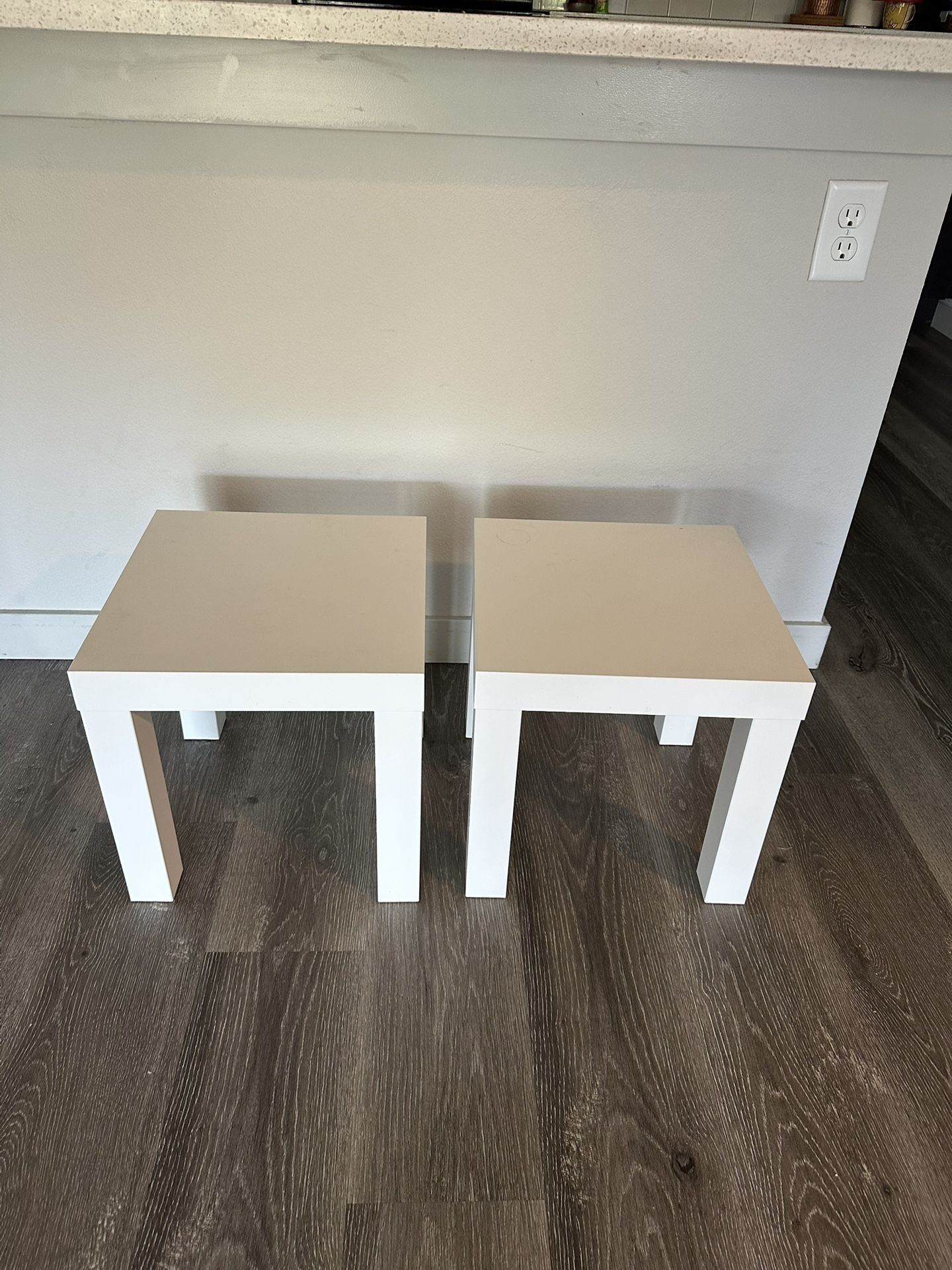 White Side Table (set of 2)