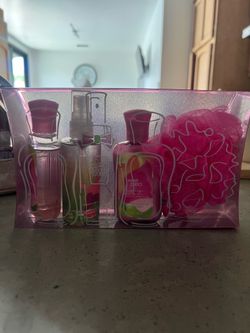 Bath & body Works, sweet pea travel set