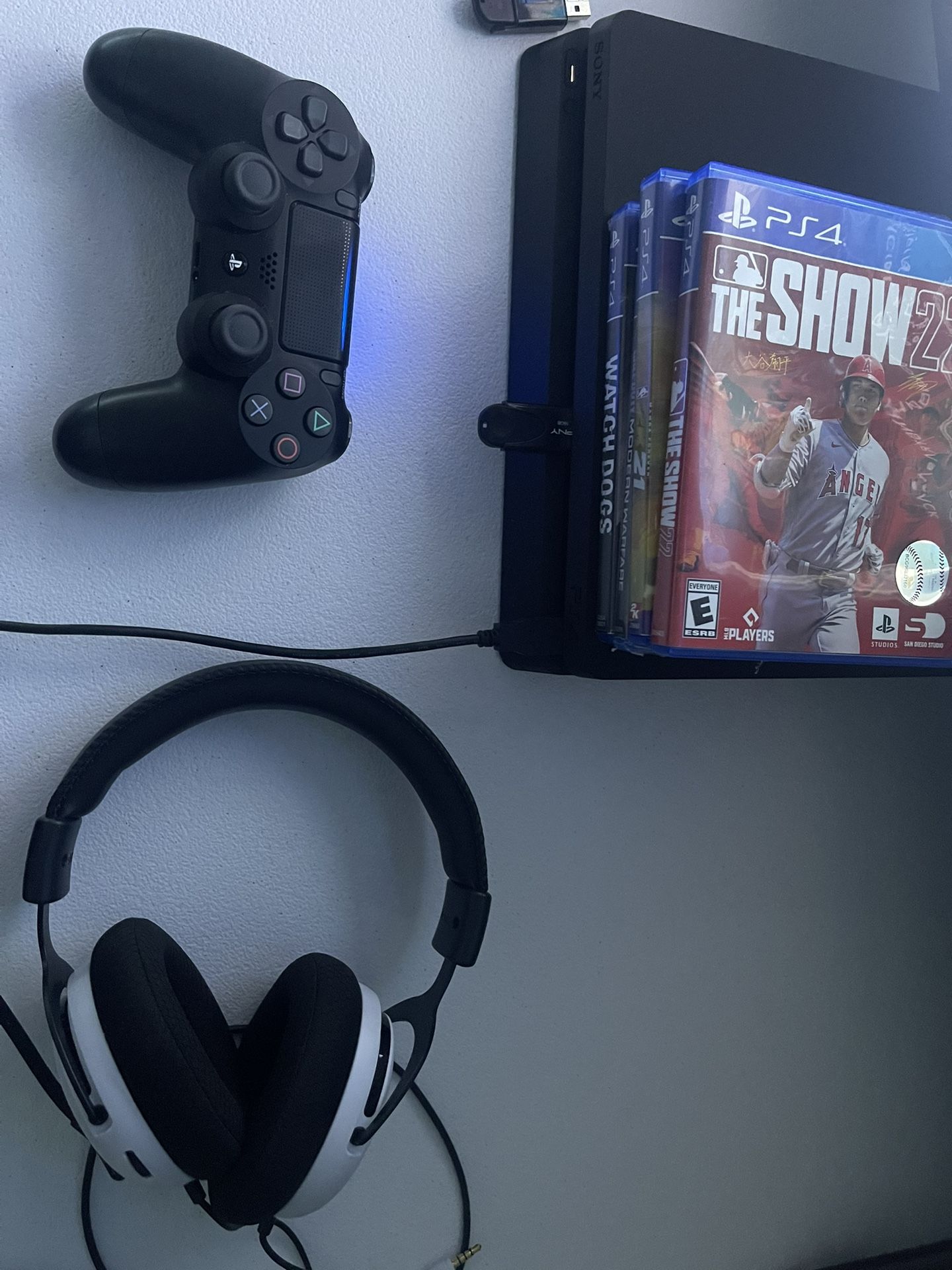 PS4 Slim