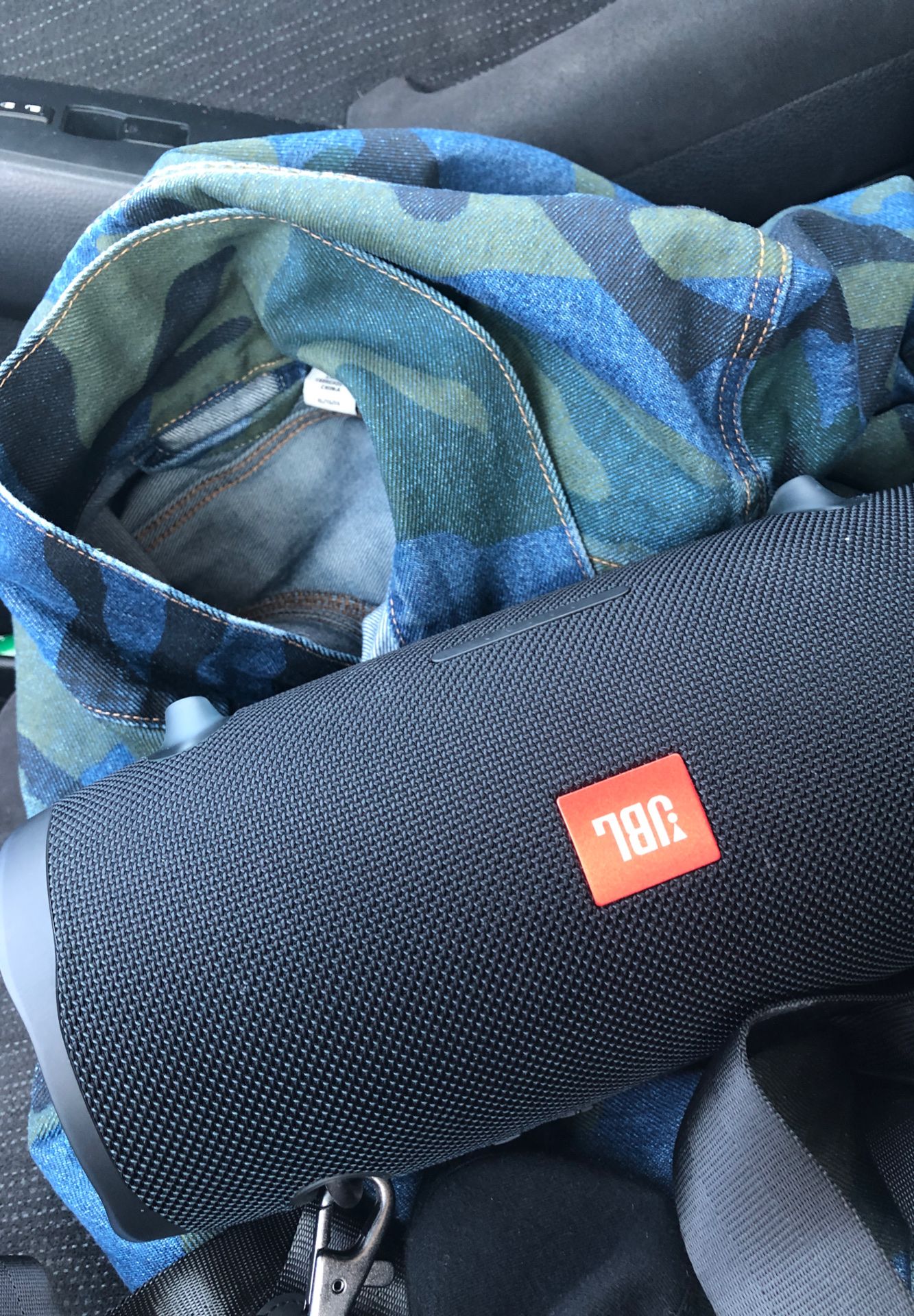 JBL extreme 2 Bluetooth speaker brand new $200